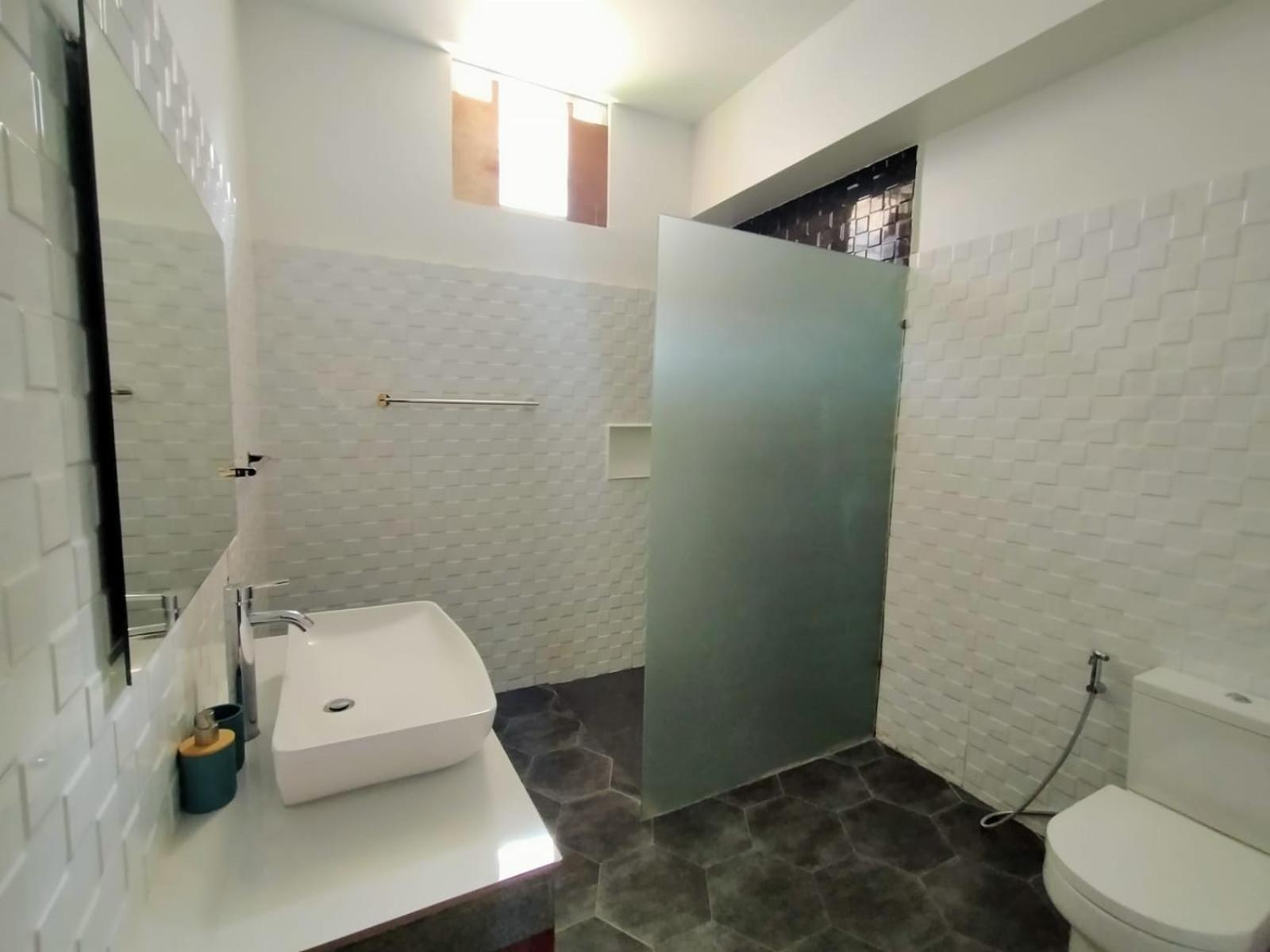 Villa Fabian - Beach, Clubs, Billiard, Kingkoil Beds Seminyak (Bali)
